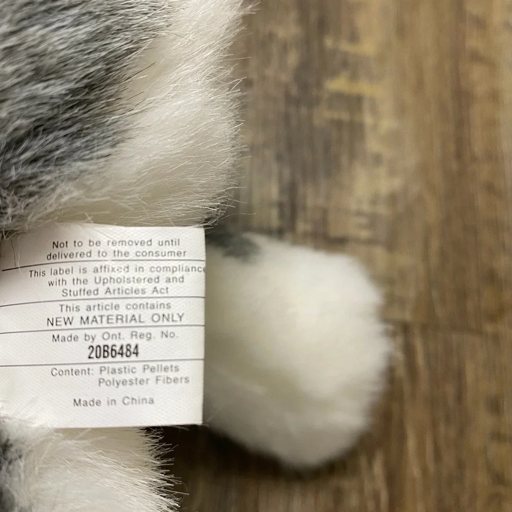 Ty Classic Dakota‎ Husky Dog Plush Grey White Retired 2001 Stuffed Animal w/tags